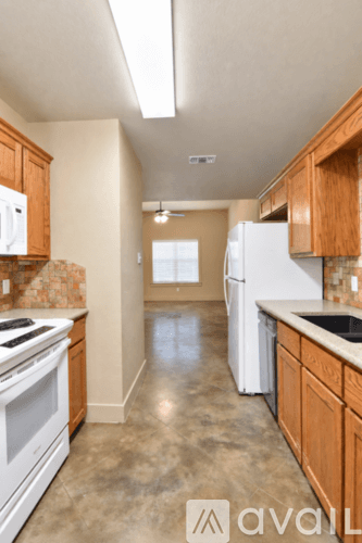 Temple House: 1210 Honor Ln
