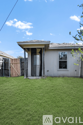 Temple House: 1210 Honor Ln