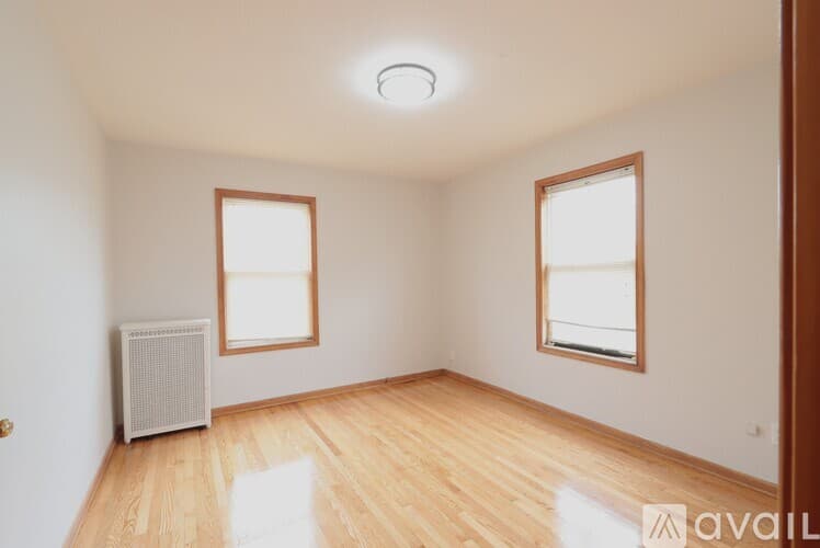 Chicago Apartment: 2415 W North Shore Ave