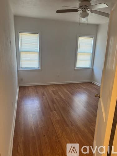 Clearwater Apartment: 23 S San Remo Ave