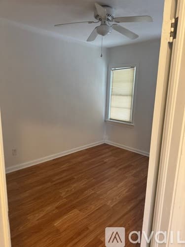 Clearwater Apartment: 23 S San Remo Ave