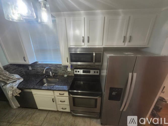 Webster Groves House: 441 N Laclede Station Rd