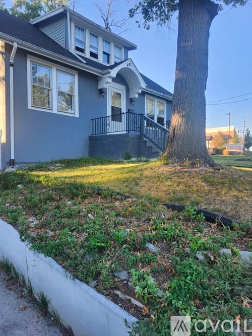 Webster Groves House: 441 N Laclede Station Rd