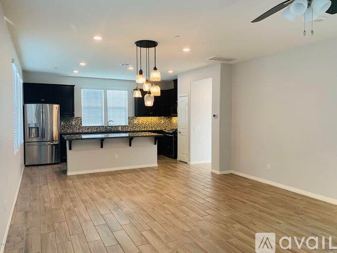 Santa Clarita House: 24203 Verdugo Circle