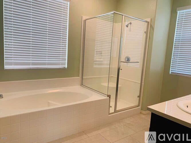 Santa Clarita House: 24203 Verdugo Circle
