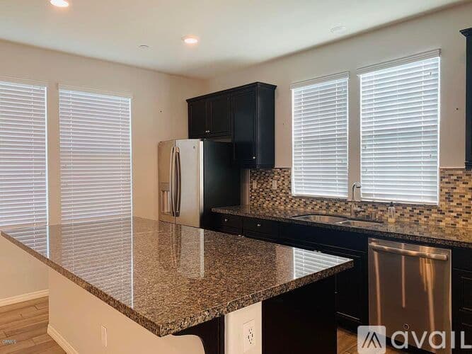 Santa Clarita House: 24203 Verdugo Circle