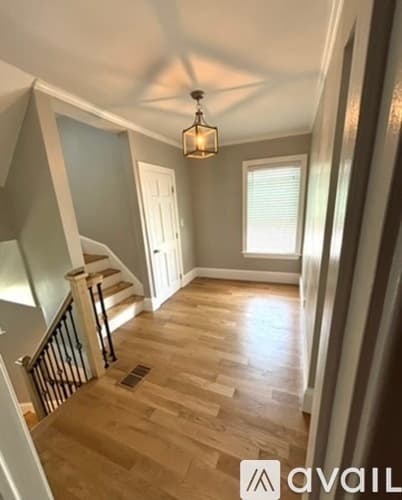 Saugus Apartment: 25 Jackson St