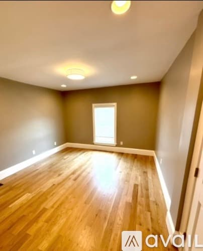 Saugus Apartment: 25 Jackson St