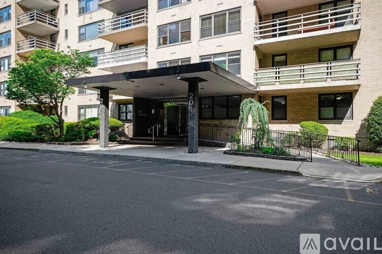 Jersey City Condo: 201 Saint Pauls Avenue