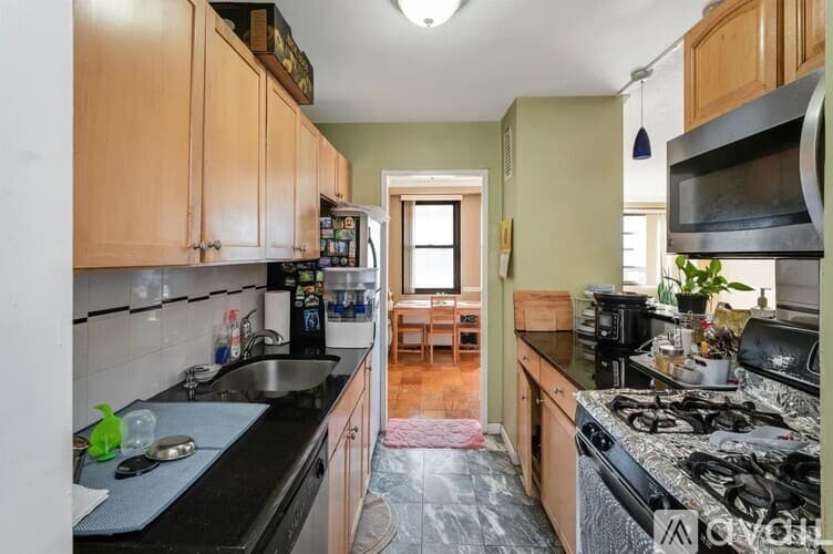 Jersey City Condo: 201 Saint Pauls Avenue