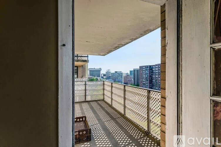 Jersey City Condo: 201 Saint Pauls Avenue