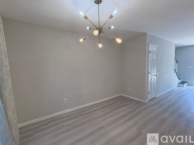 Smyrna House: 1498 Springleaf Circle Southeast