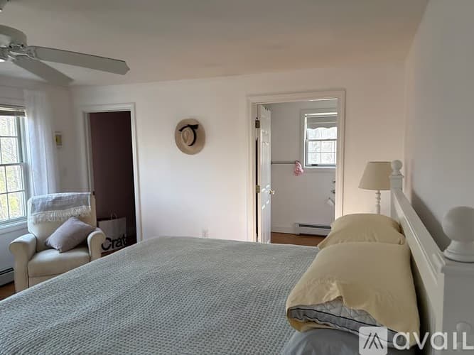 Kennebunk Apartment: 24 Lockwood Dr