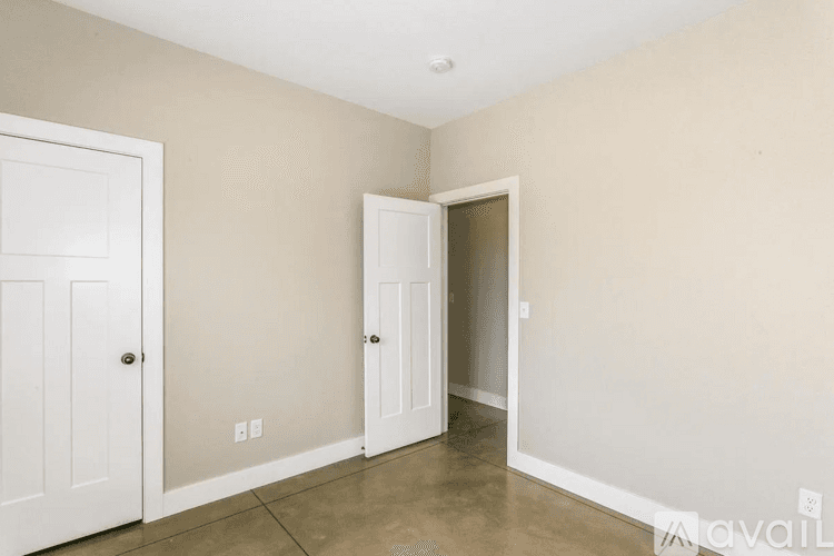 Derby Apartment: 6412 Vassar