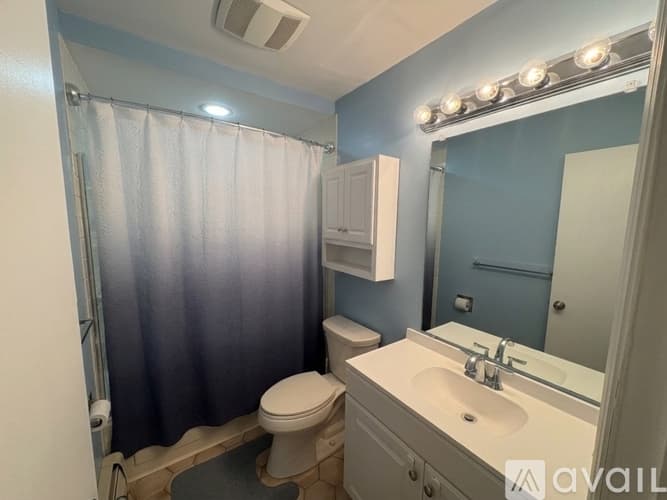 Norwalk House: 24 Friendly Road