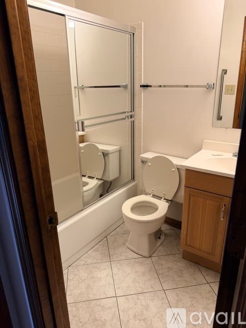 Riverdale Townhome: 389 River Oak Dr