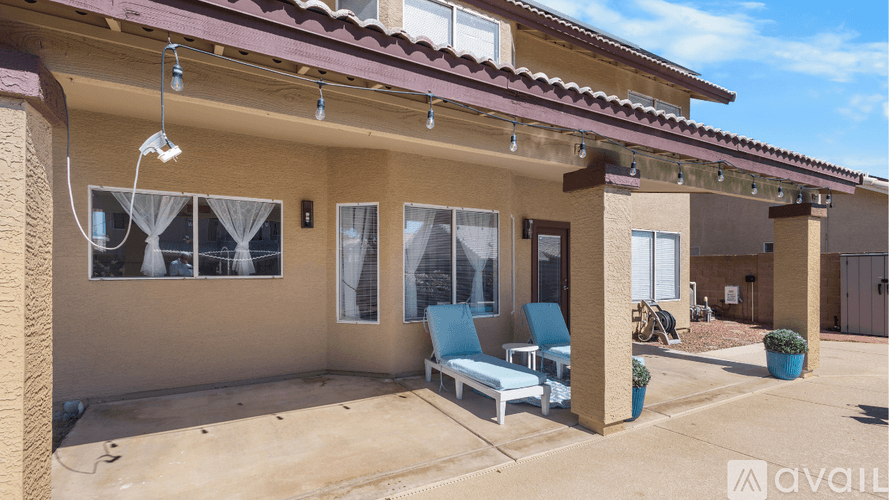 Peoria House: 9139 W Gelding Dr