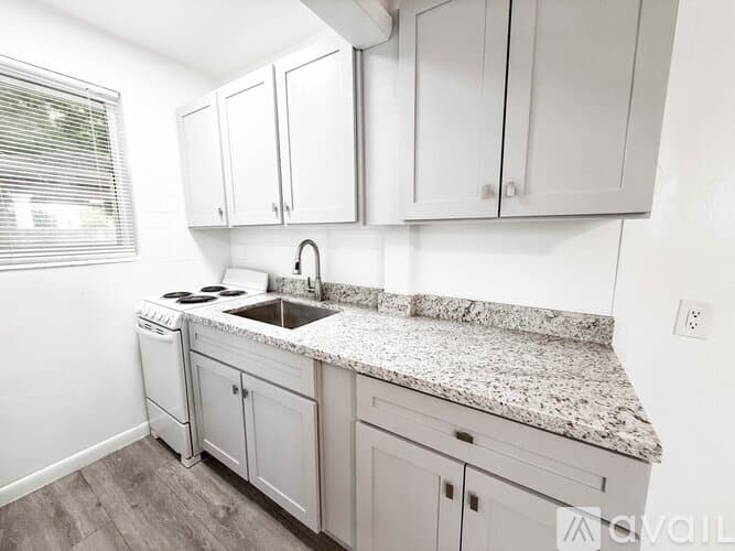 Lake Worth Beach Apartment: 521 S Federal Hwy
