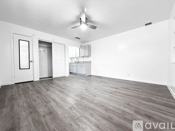 Lake Worth Beach Apartment: 521 S Federal Hwy
