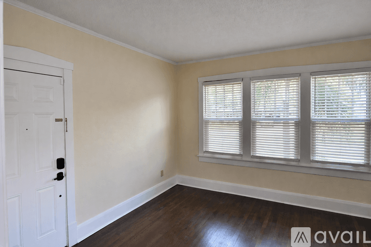 Tampa Apartment: 4110 W El Prado Blvd