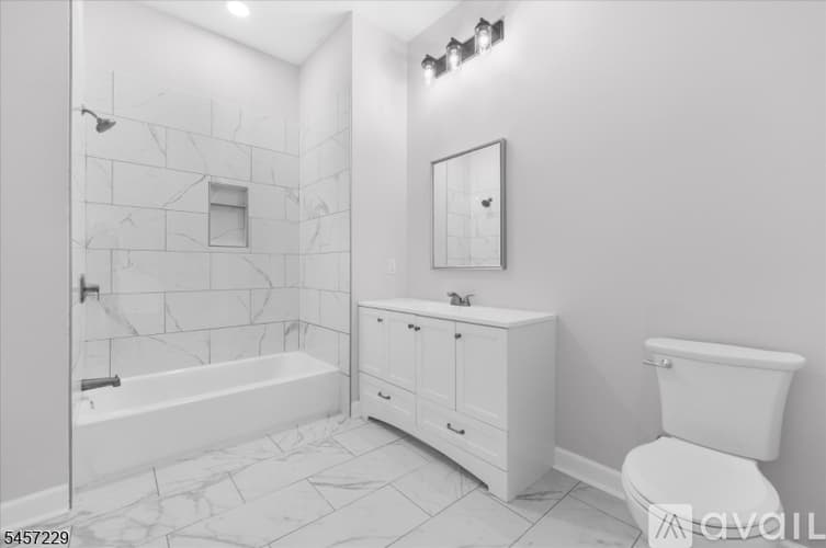 High Bridge Apartment: 1 Main St