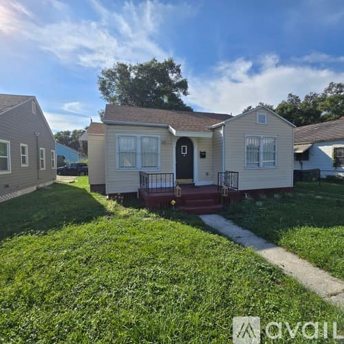 Tampa House: 3404 North Avon Avenue