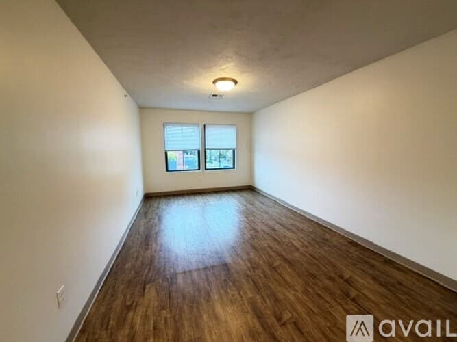 Dedham Apartment: 323 Washington St