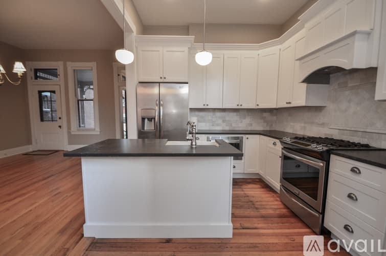 Newport House: 503 Lexington Avenue