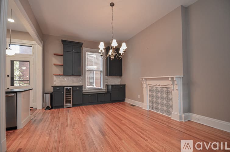 Newport House: 503 Lexington Avenue