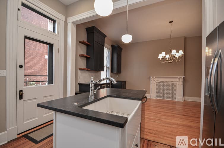 Newport House: 503 Lexington Avenue