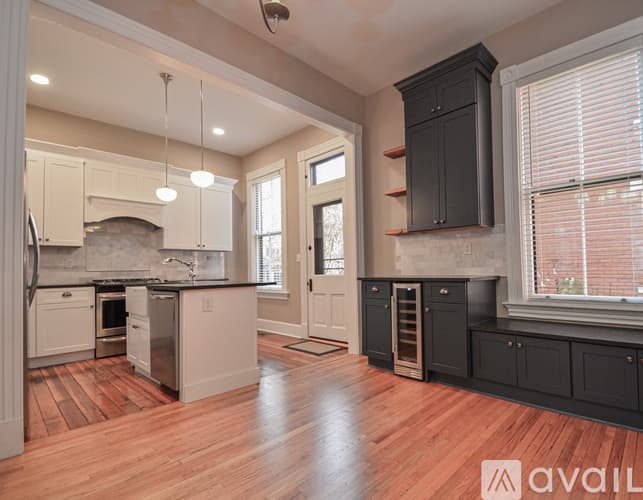 Newport House: 503 Lexington Avenue