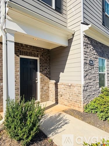 Monroe House: 506 Meadows Farm Dr