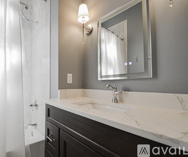 Newport House: 503 Lexington Avenue