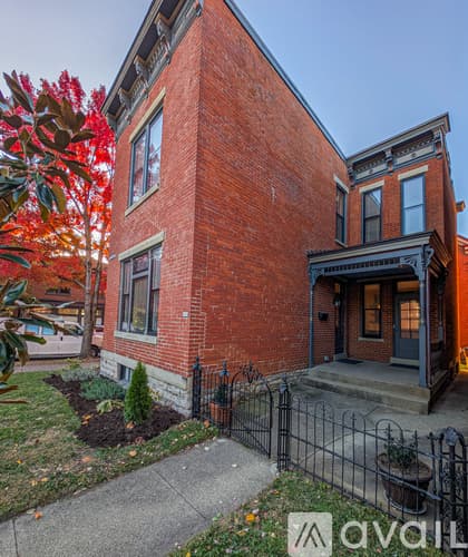 Newport House: 503 Lexington Avenue