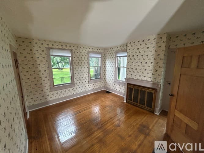 Woodstock Apartment: 7920 Mason Hill Rd