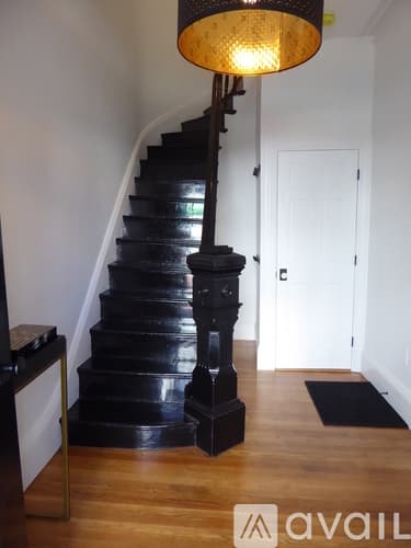 Boston House: 39 Marine Road