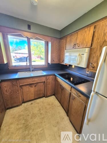 St. Cloud Apartment: 702 17th St S