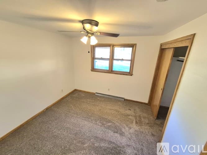 St. Cloud Apartment: 702 17th St S
