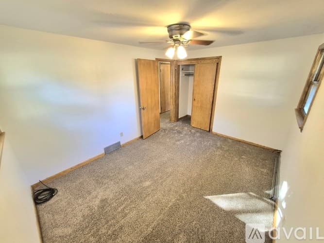 St. Cloud Apartment: 702 17th St S