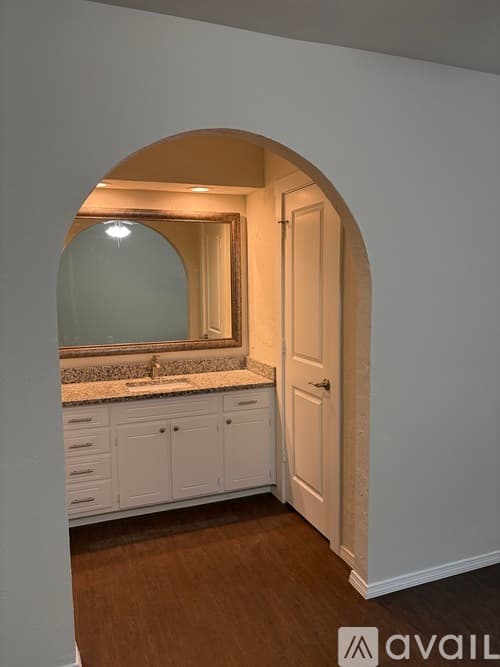 Hurst House: 312 Cannon Dr