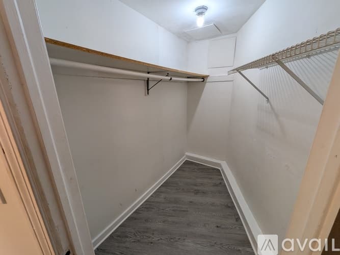 Boston Apartment: 148 Sutherland Road