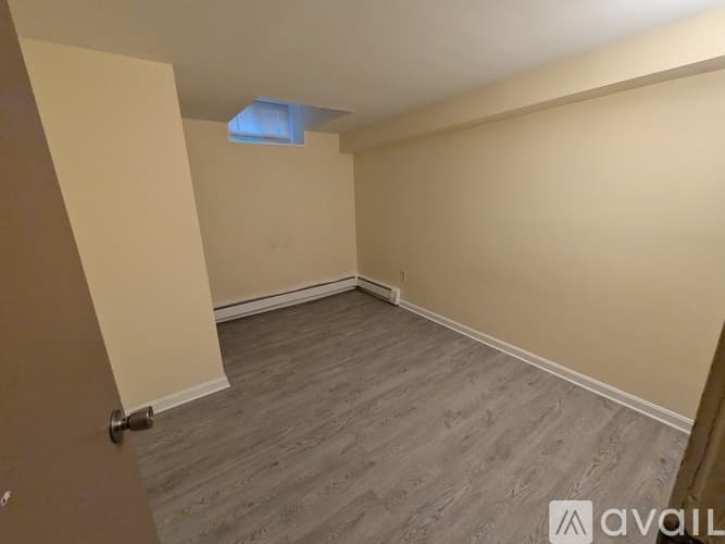 Boston Apartment: 148 Sutherland Road