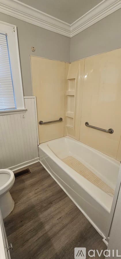 Shelby House: 500 Brookside Dr