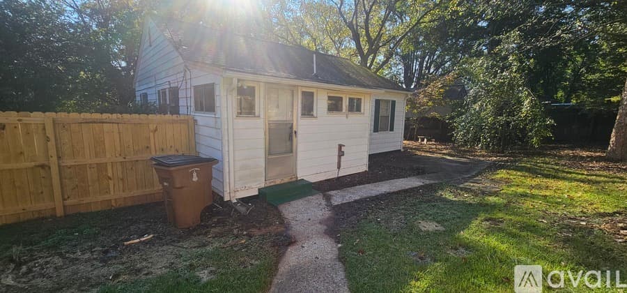 Shelby House: 500 Brookside Dr