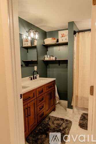 Mankato House: 20459 Pohl Rd