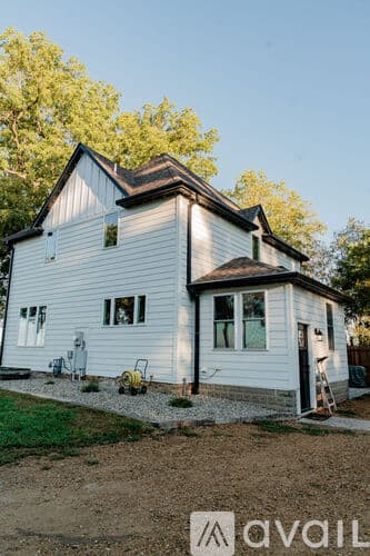 Mankato House: 20459 Pohl Rd