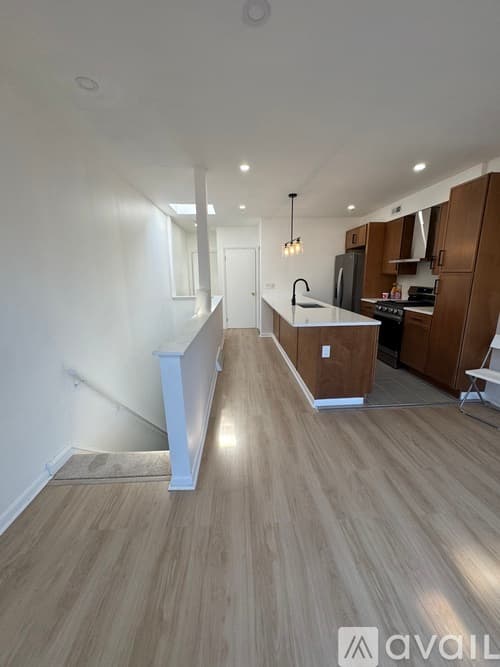 Philadelphia Apartment: 2055 South Street