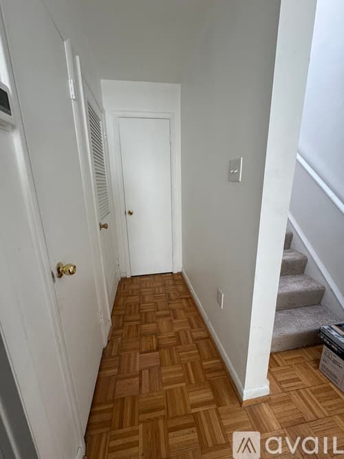 Philadelphia Apartment: 2055 South Street