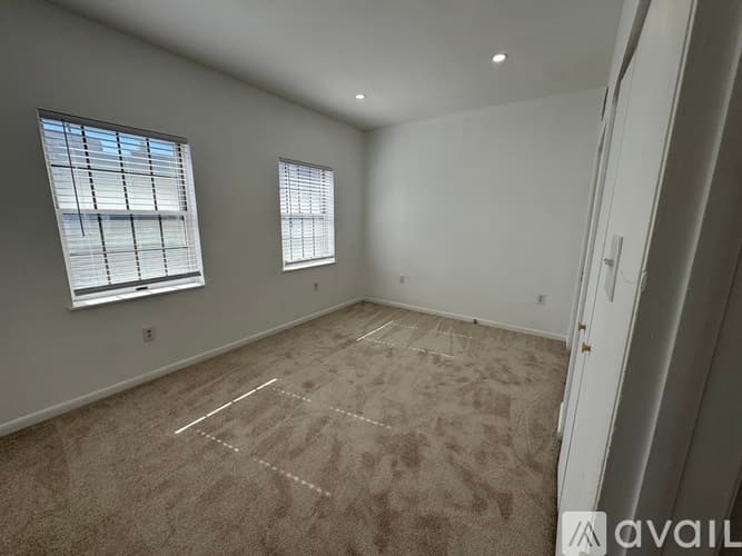 Philadelphia Apartment: 2055 South Street