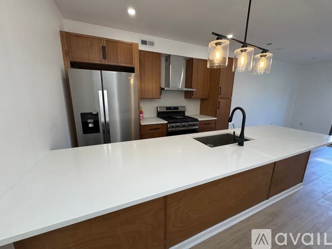 Philadelphia Apartment: 2055 South Street
